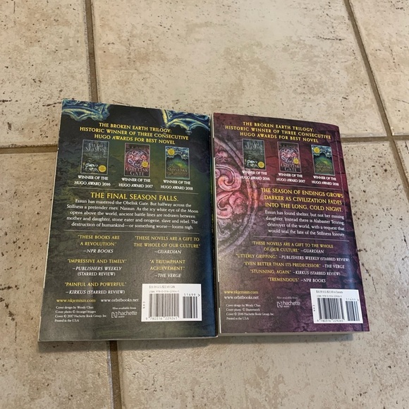 N.K. Jemisin - The Broken Earth Trilogy (Books 2 & 3) - Picture 2 of 3